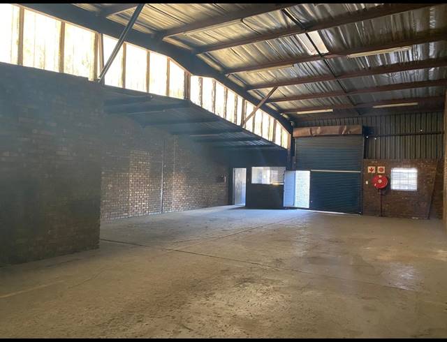 187M² WAREHOUSE TO LET IN WADEVILLE